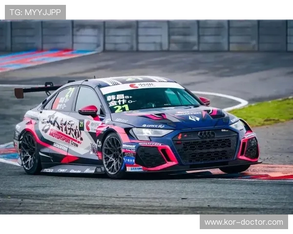 沪上登顶!湖南吉人自有天相车队包揽 TCS 组冠亚军 沪上登顶!湖南吉人自有天相车队包揽 TCS 组冠亚军